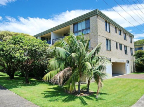The Dunes15 38 Marine Dr fabulous unit with pool tennis court and across the road to the beach, Fingal Bay